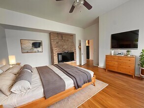 916 W Belmont Ave in Chicago, IL - Building Photo - Building Photo