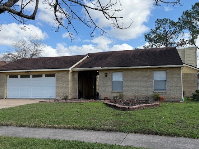 15123 Chasehill Dr in Missouri City, TX - Building Photo