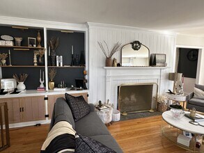 277 Indian Rock Rd in New Canaan, CT - Building Photo - Building Photo