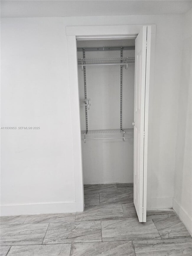 10241 Haitian Dr in Cutler Bay, FL - Building Photo - Building Photo