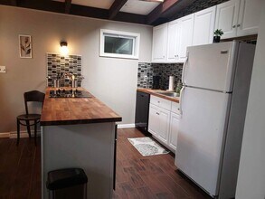 10 Donenfeld Dr in White Lake, NY - Building Photo - Building Photo