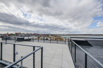 218 Washington Ave, Unit 108 in Portland, ME - Building Photo - Building Photo
