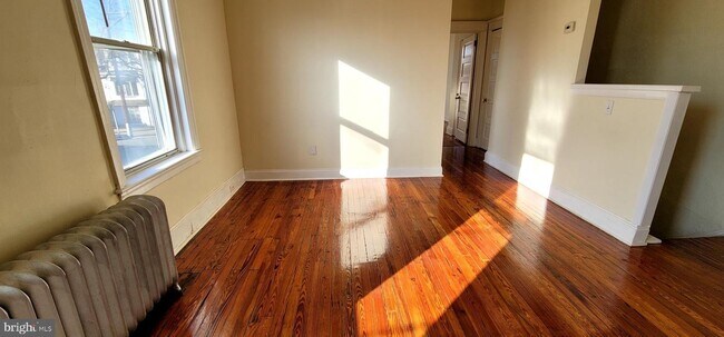 528 Benner St photo'