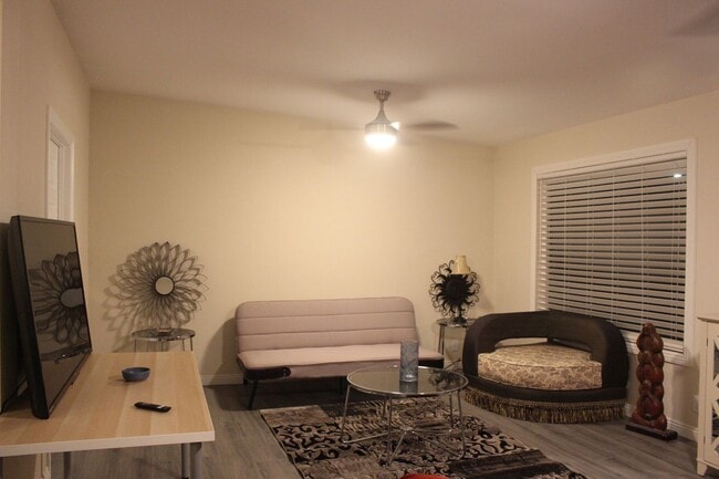 1155 Princess Katy Ave in Las Vegas, NV - Building Photo - Building Photo