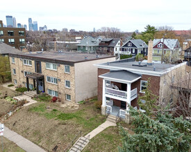 Uptown Flats in Minneapolis, MN - Building Photo - Building Photo