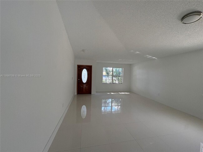 14845 SW 36th Terrace in Miami, FL - Building Photo - Building Photo