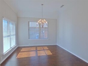 541 Kerry St in Crowley, TX - Building Photo - Building Photo