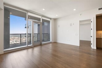 600 Guadalupe St in Austin, TX - Building Photo - Building Photo