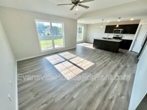 12841 Halle Dr in Evansville, IN - Building Photo - Building Photo