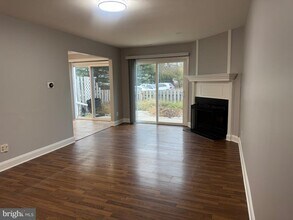 10 Carob Ct in Lumberton, NJ - Building Photo - Building Photo