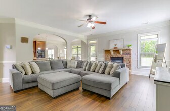 135 Ravens Landing in Fayetteville, GA - Building Photo - Building Photo