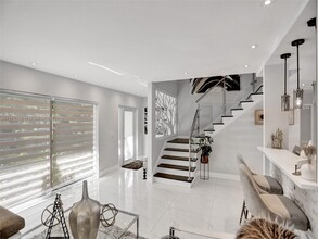 1273 NE 92nd St in Miami Shores, FL - Building Photo - Building Photo