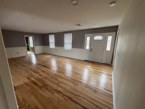 7 Berry Rd in Wantage, NJ - Building Photo - Building Photo