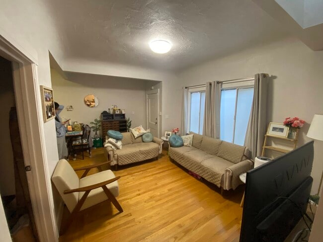 property at 317 E 17th St