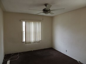 1948-1954 Cedar Ave in Long Beach, CA - Foto de edificio - Interior Photo