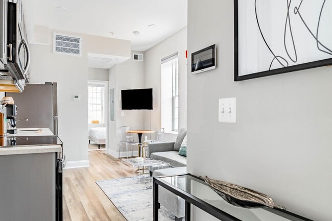 701 E St SE in Washington, DC - Building Photo - Building Photo