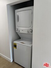 4013 Walton Ave in Los Angeles, CA - Building Photo - Building Photo