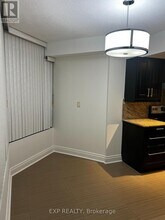 7420 Bathurst St in Vaughan, ON - Building Photo - Building Photo