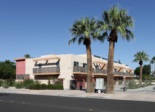 1502-1528 N Via Miraleste in Palm Springs, CA - Building Photo - Building Photo