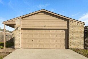 4167 Amir St in Houston, TX - Building Photo