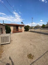 404 N 4th St in Barstow, CA - Building Photo - Building Photo