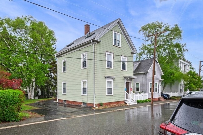 property at 11 Glendale St