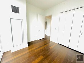 East 44th Street / Amazing 1-Bed 1-Bath / in New York, NY - Building Photo - Building Photo