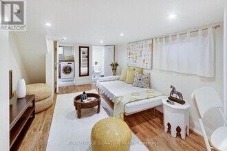 6 King Edward Ave in Toronto, ON - Building Photo - Building Photo