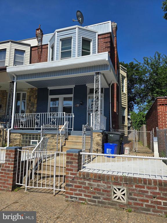 property at 5052 N Warnock St