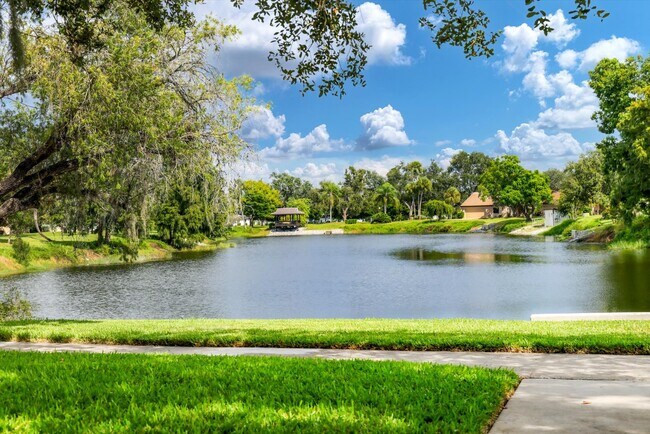 3638 Glen Oaks Manor Dr in Sarasota, FL - Building Photo - Building Photo