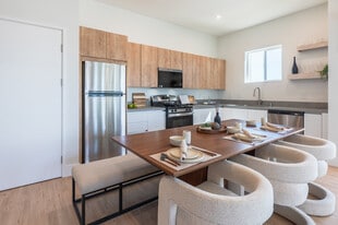 Otonomus in Las Vegas, NV - Building Photo