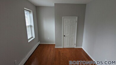 98 Woodledge St in Boston, MA - Building Photo - Building Photo