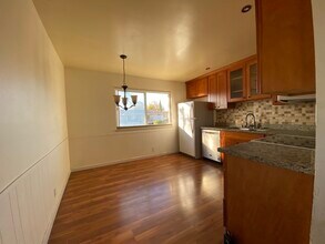 166 Echo Ave, Unit 3 in Campbell, CA - Foto de edificio - Building Photo