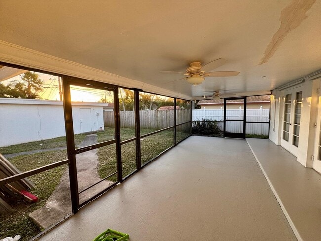 1711 N 17th Ct in Hollywood, FL - Building Photo - Building Photo