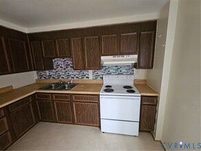 1800 Mountain Pine Blvd in Richmond, VA - Building Photo - Building Photo