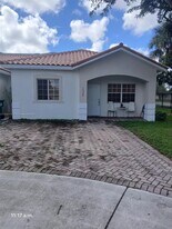 10984 SW 182nd Ln in Miami, FL - Building Photo