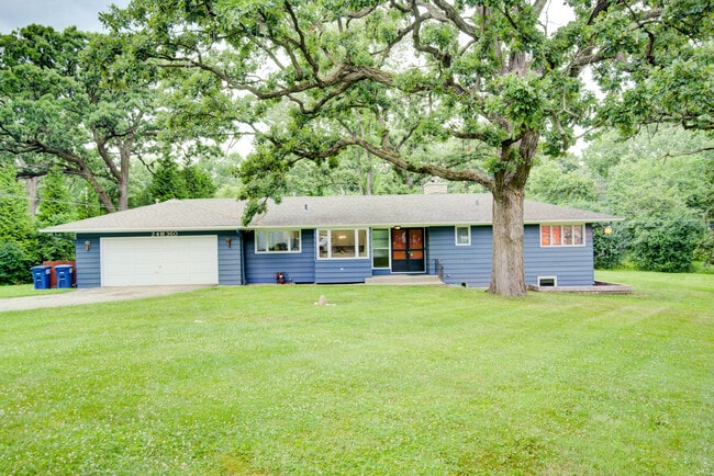 property at 24W360 Hemlock Ln