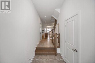 4007 Jockvale Rd in Ottawa, ON - Building Photo - Building Photo