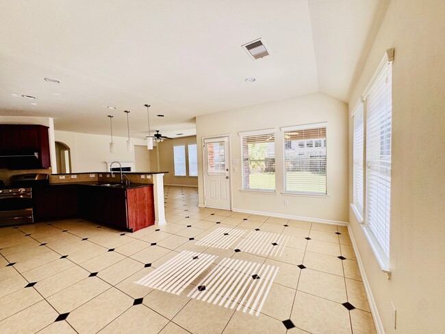 26123 Ginger Gables Ln