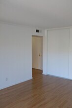 330 N Civic Dr, Unit 408 in Walnut Creek, CA - Building Photo - Building Photo