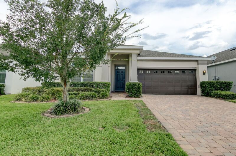 15013 Egret Hammock Dr in Oakland, FL - Building Photo