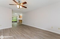 611 E Tall Pine Terrace in DeLand, FL - Building Photo - Building Photo