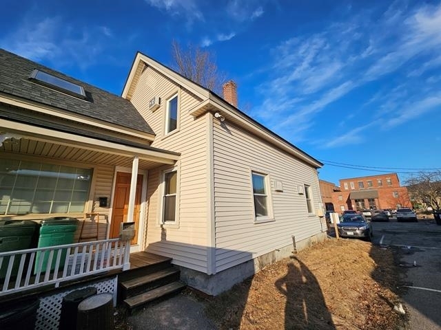 31 Emerald St in Keene, NH - Foto de edificio - Building Photo