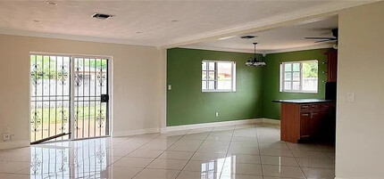 18800 NW 29th Ave in Miami Gardens, FL - Building Photo - Building Photo