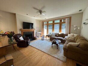 4726 N Winthrop Ave in Chicago, IL - Building Photo - Building Photo