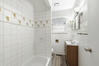 8048 Timken Ave in Warren, MI - Building Photo - Building Photo