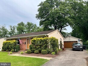 4511 Eastlawn Ave in Woodbridge, VA - Building Photo - Building Photo