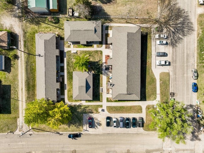 property at 403 S 3rd St