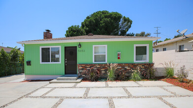 5651 Denny Ave in North Hollywood, CA - Building Photo - Building Photo