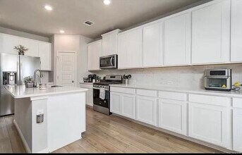 12947 Irvin Path in San Antonio, TX - Building Photo - Building Photo